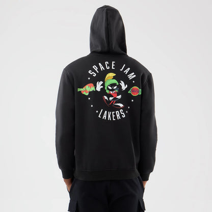 The model is wearing this Space Jam 2 X NBA LA Lakers Pullover Hoodie in black. 2