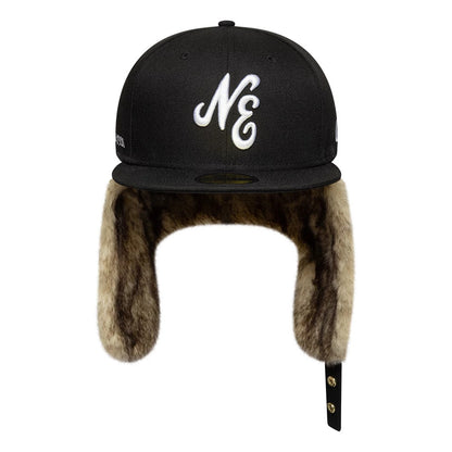Pictured is this New Era Dogear 59FIFTY Fitted cap in black. 8