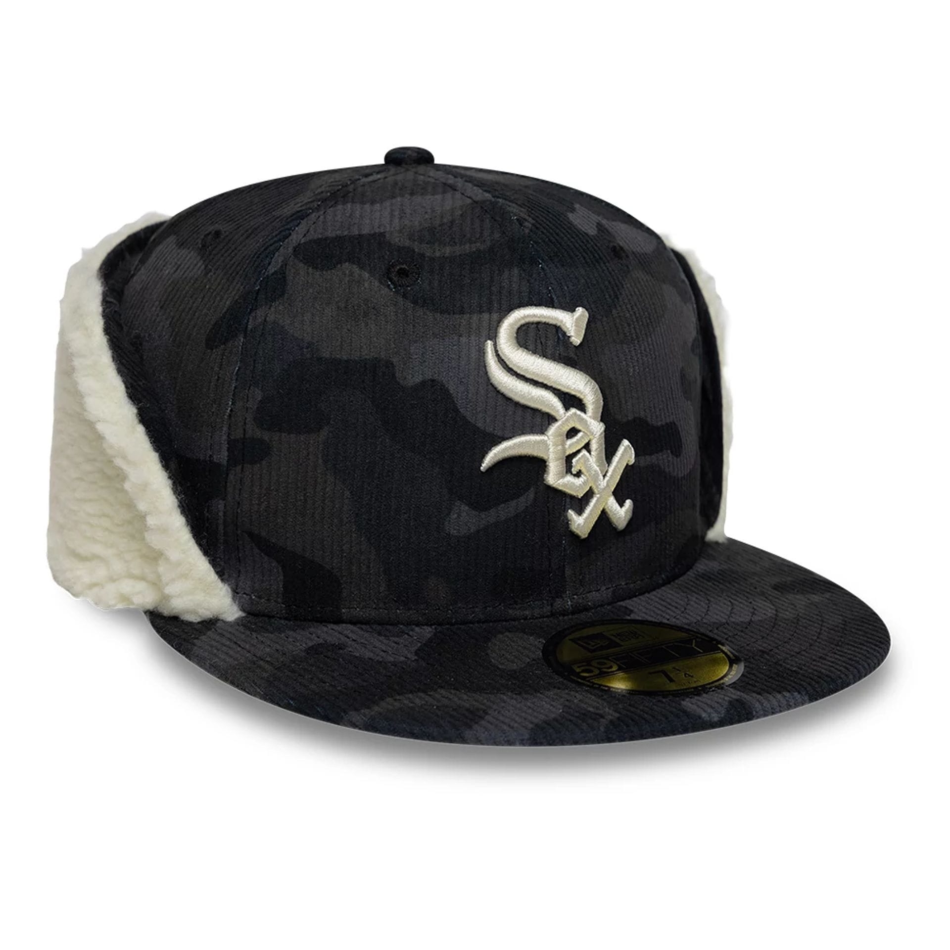 Pictured is this MLB Cord Chicago White Sox Downflap 59FIFTY Fitted cap in black. 3