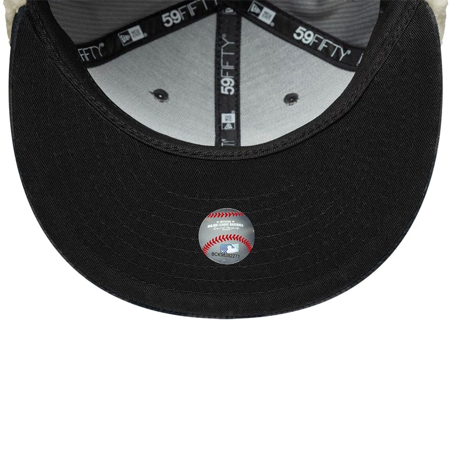 Pictured is this MLB Cord Chicago White Sox Downflap 59FIFTY Fitted cap in black. 11