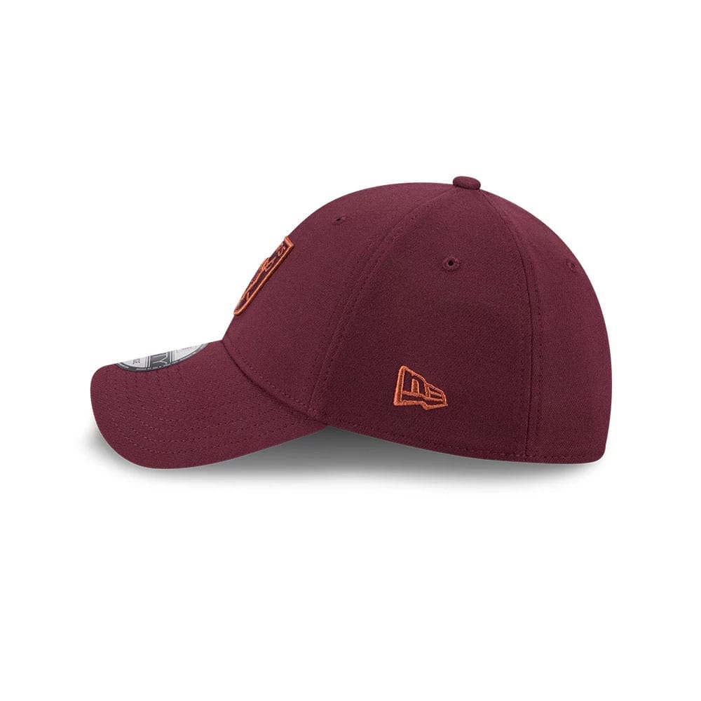 Pictured is this NFL Frosted Rust Las Vegas Raiders 39THIRTY Stretch Fit cap in dark red. 5