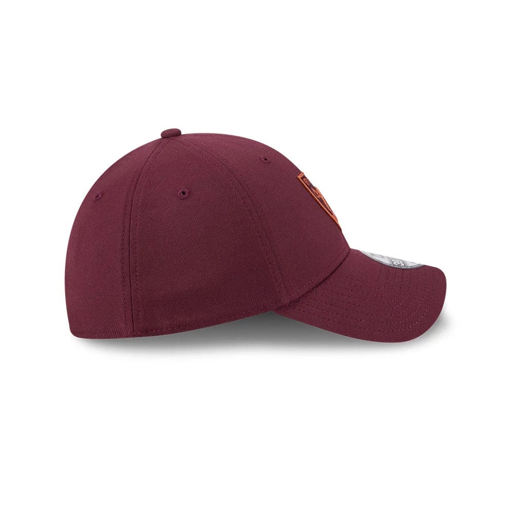 Pictured is this NFL Frosted Rust Las Vegas Raiders 39THIRTY Stretch Fit cap in dark red. 7