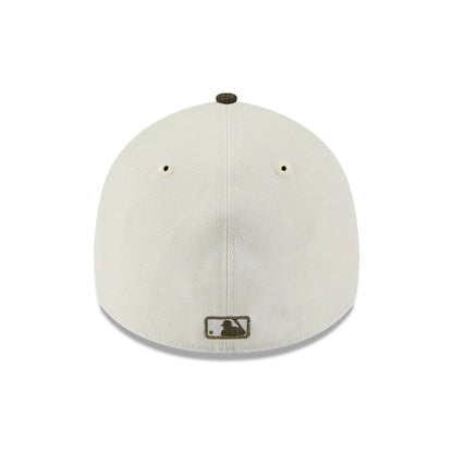 Pictured is this MLB Camo Visor LA Dodgers 39THIRTY A-Frame Stretch Fit cap in Cream. 7