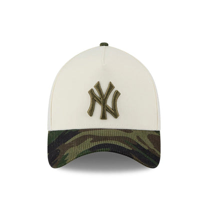 Pictured is this MLB Camo Visor New York Yankees 39THIRTY A-Frame Stretch Fit cap in Cream. 3