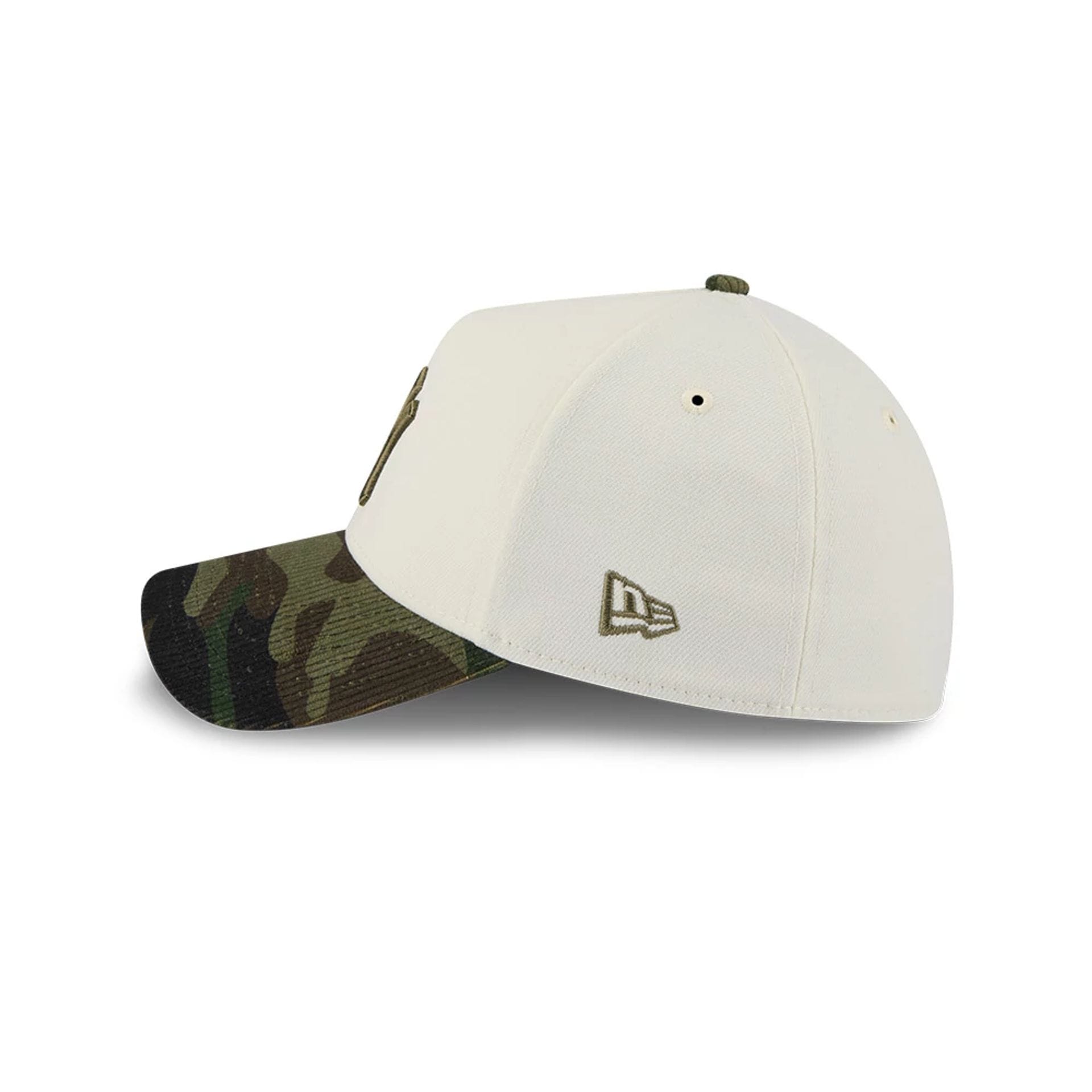 Pictured is this MLB Camo Visor New York Yankees 39THIRTY A-Frame Stretch Fit cap in Cream. 5