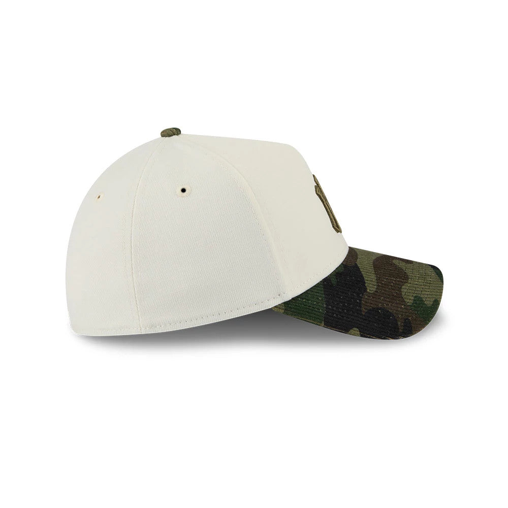 Pictured is this MLB Camo Visor New York Yankees 39THIRTY A-Frame Stretch Fit cap in Cream. 6