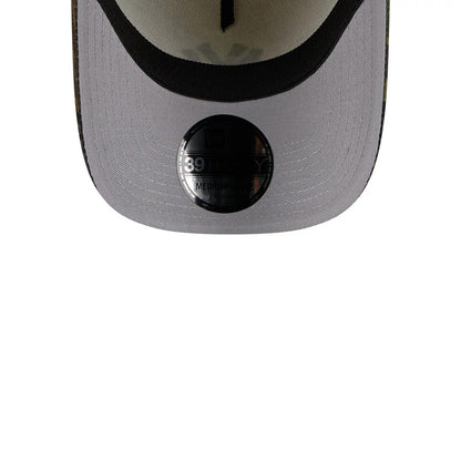 Pictured is this MLB Camo Visor New York Yankees 39THIRTY A-Frame Stretch Fit cap in Cream. 2