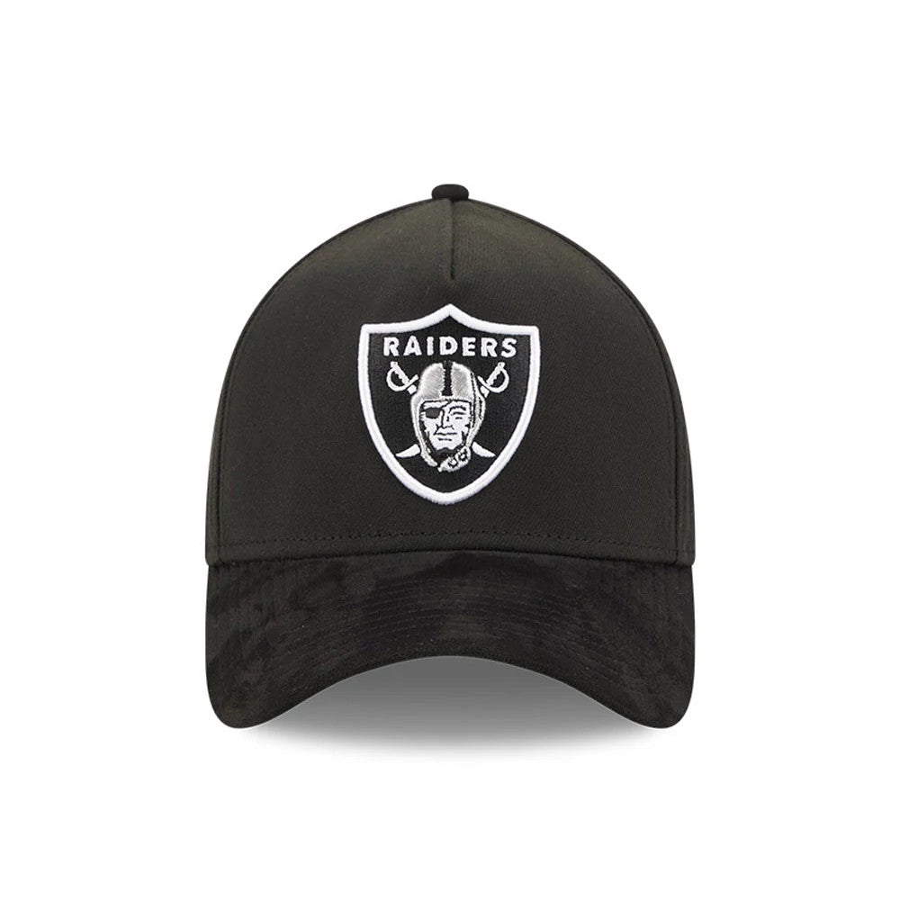 Pictured is this NFL Suede Las Vegas Raiders 39THIRTY A-Frame Stretch Fit cap in Black. 3