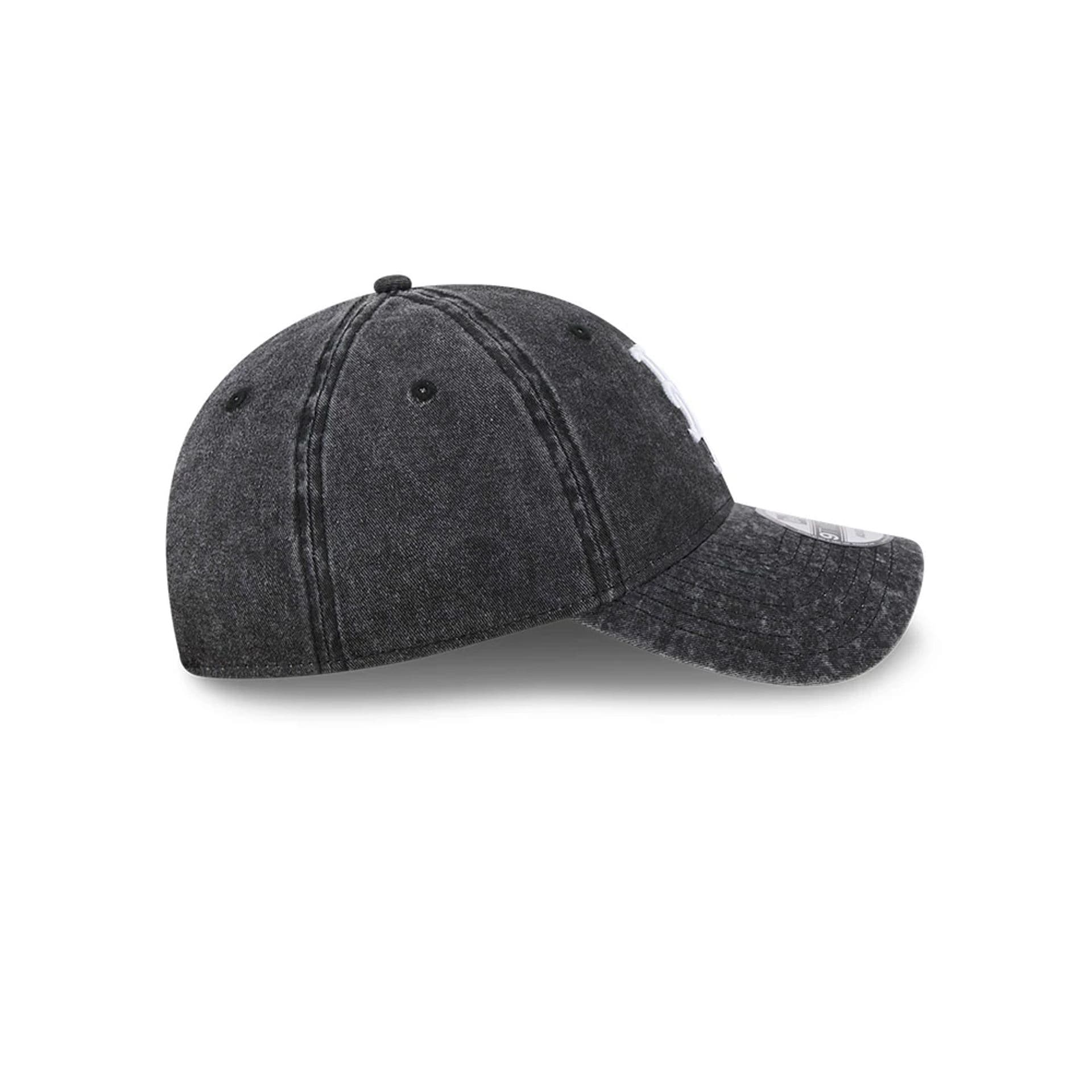 Pictured is this MLB Overwash New York Mets 9TWENTY cap in black. 6