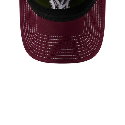 Pictured is this MLB 2Tone New York Yankees 9TWENTY cap in dark green. 7