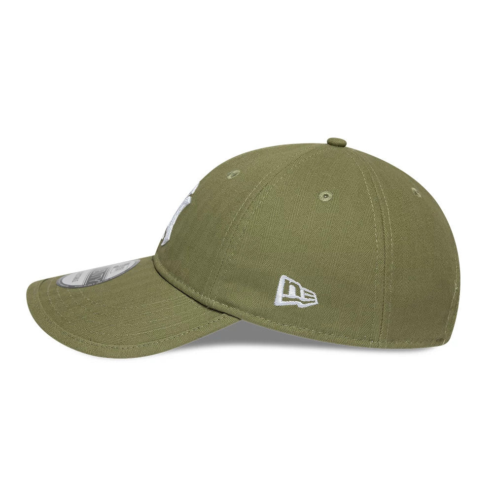 Pictured is this MLB Herringbone New York Yankees 9TWENTY cap in green. 4