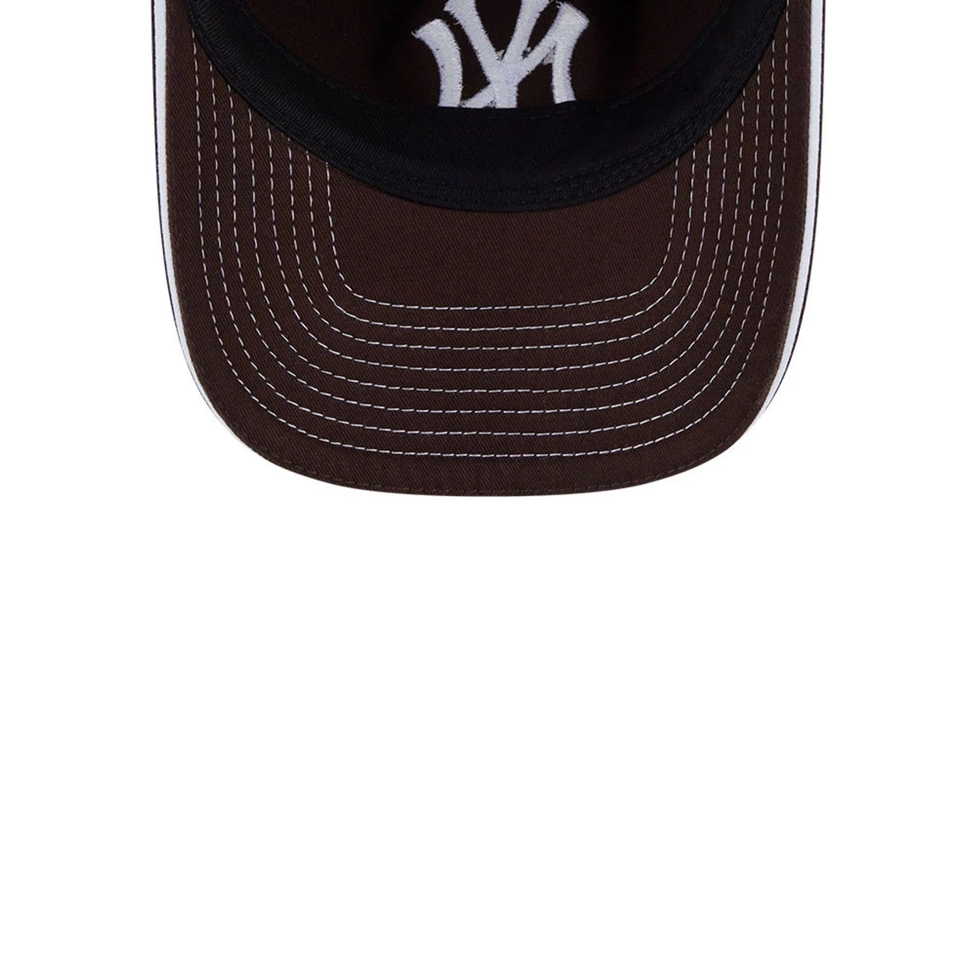 Pictured is this MLB Contrast New York Yankees 9TWENTY A-Frame cap in dark brown. 7