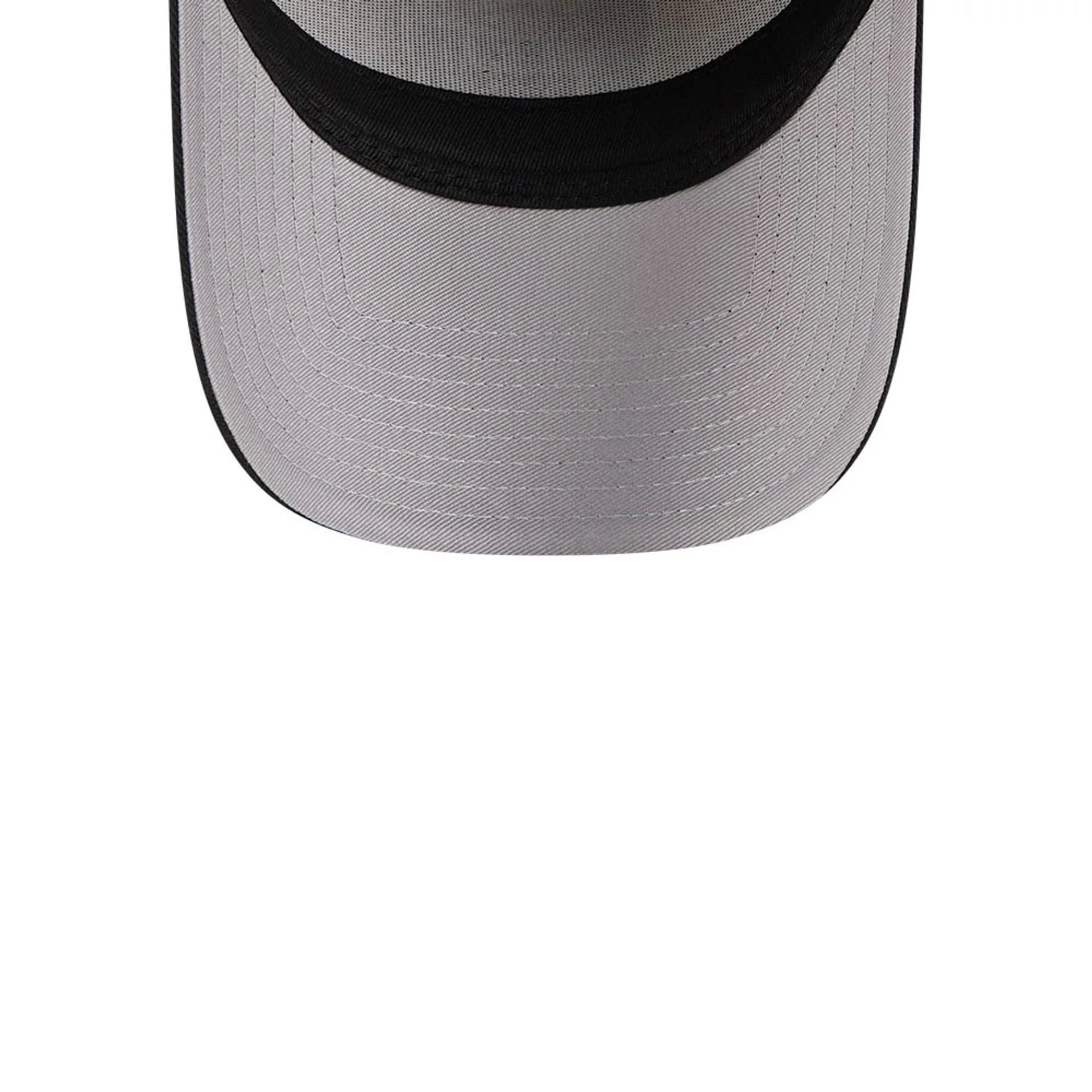 Pictured is this NFL Desert 2 Tone Las Vegas Raiders 9FORTY A-Frame cap in beige. 2