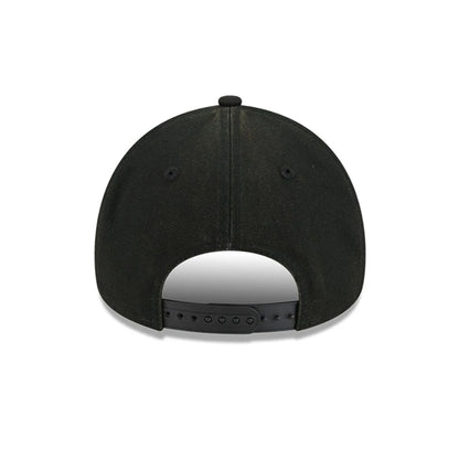 Pictured is this MLB Washed Canvas LA Dodgers 9FORTY A-Frame cap in black. 4