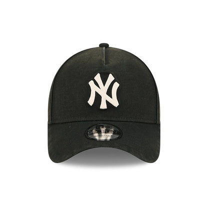 Pictured is this MLB Washed Canvas New York Yankees 9FORTY A-Frame cap in black. 2