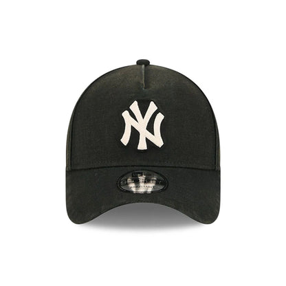 Pictured is this MLB Washed Canvas New York Yankees 9FORTY A-Frame cap in black. 2