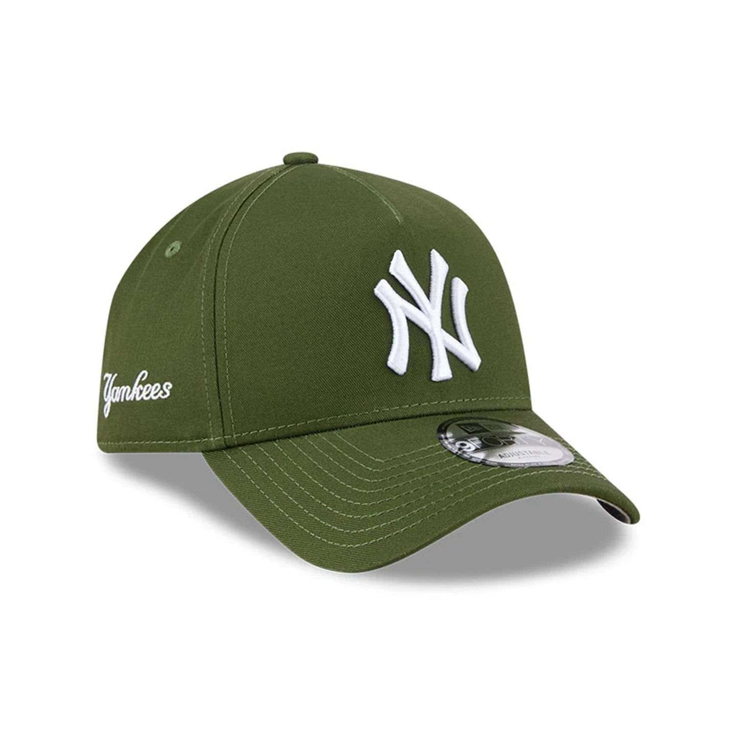 Pictured is this MLB Autumn Mix New York Yankees 9FORTY A-Frame cap in dark green. 1