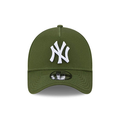 Pictured is this MLB Autumn Mix New York Yankees 9FORTY A-Frame cap in dark green. 3
