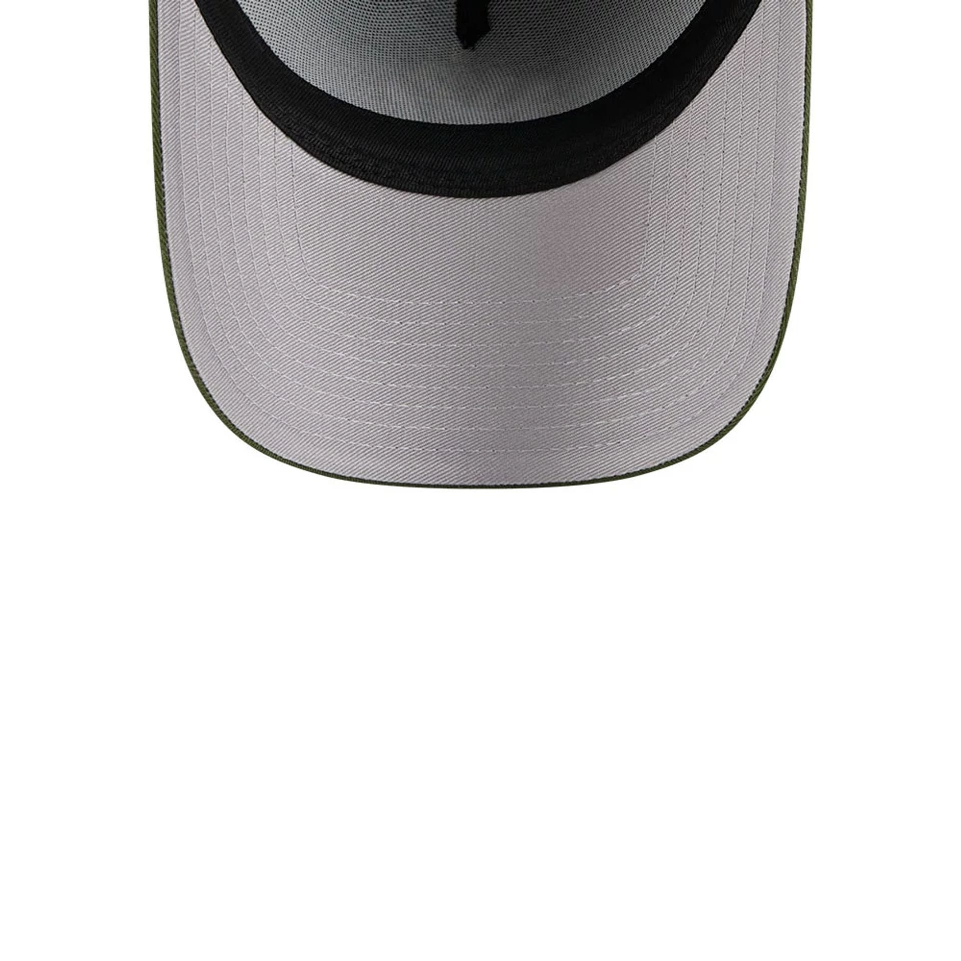 Pictured is this MLB Autumn Mix New York Yankees 9FORTY A-Frame cap in dark green. 2