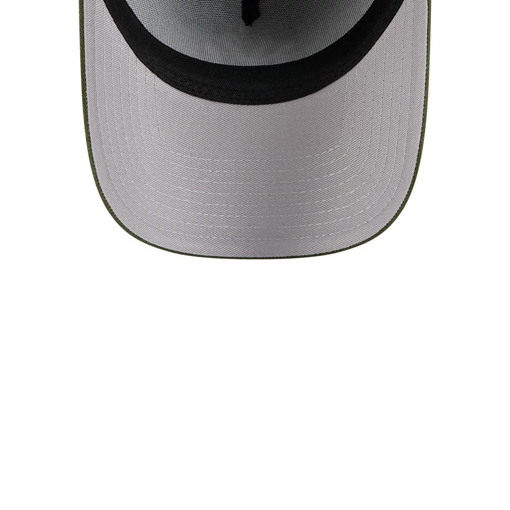 Pictured is this MLB Autumn Mix New York Yankees 9FORTY A-Frame cap in dark green. 2