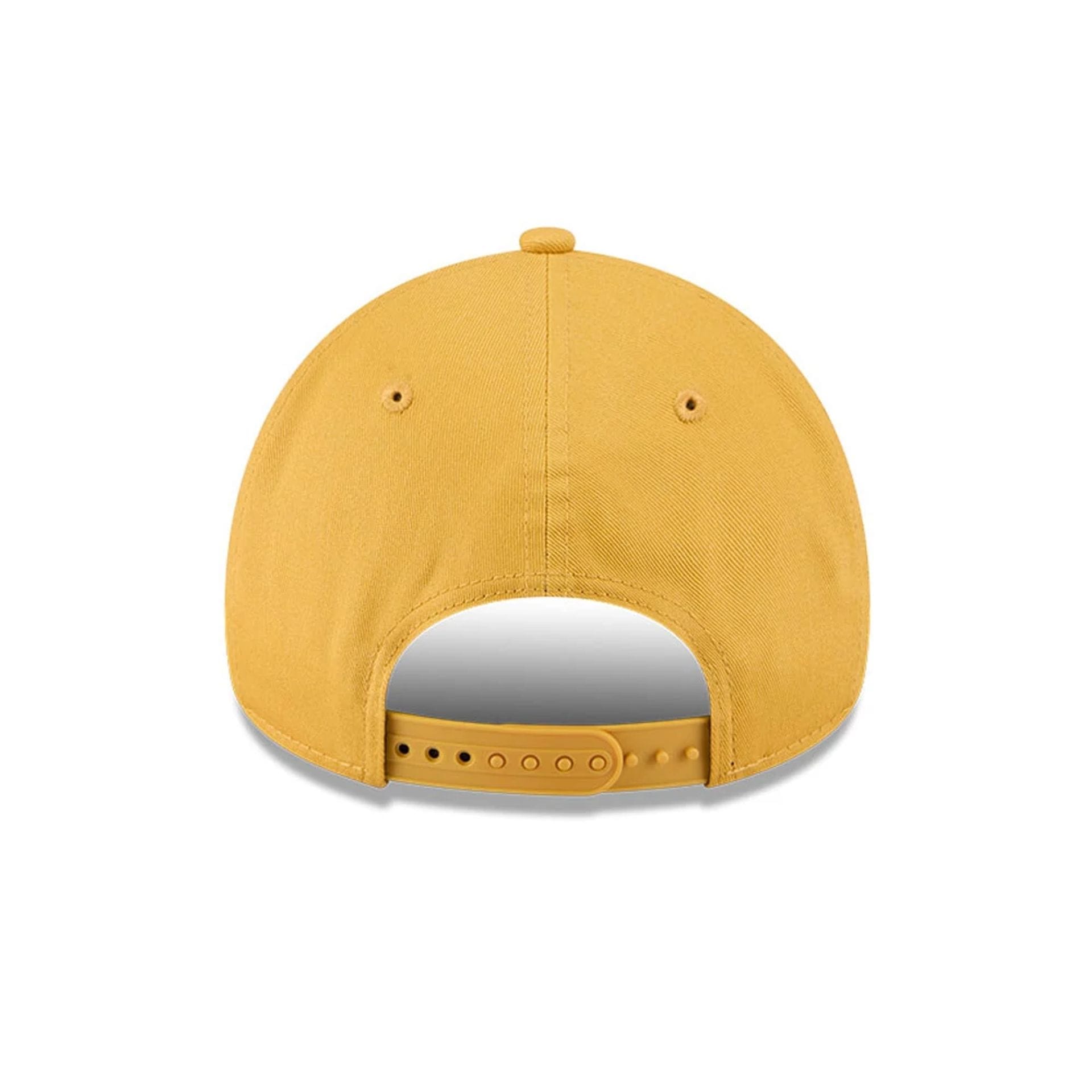 Pictured is this MLB Autumn Mix New York Yankees 9FORTY A-Frame cap in dark yellow. 6