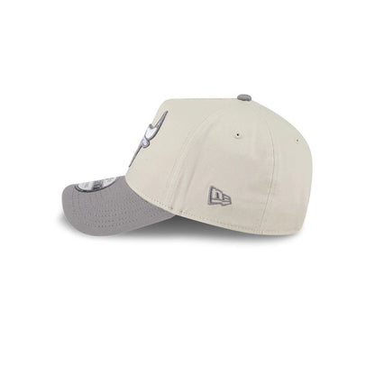 Pictured is this NBA Stone Storm Chicago Bulls 9FORTY A-Frame cap in light beige. 5