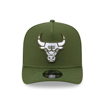 Pictured is this NBA Rifle Green Chicago Bulls 9FIFTY A-Frame Snapback cap in dark green. 3
