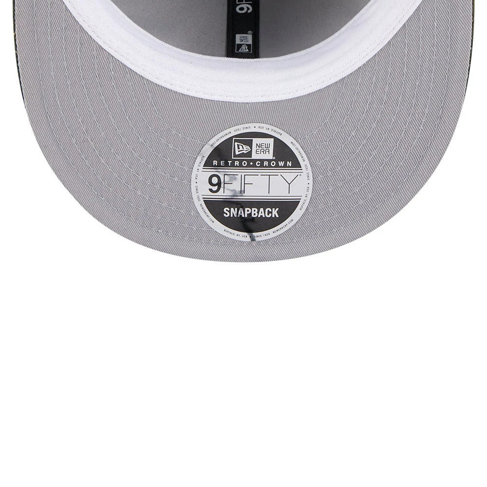 Pictured is this MLB Speckled Wool New York Yankees Retro Crown 9FIFTY cap in open green. 2