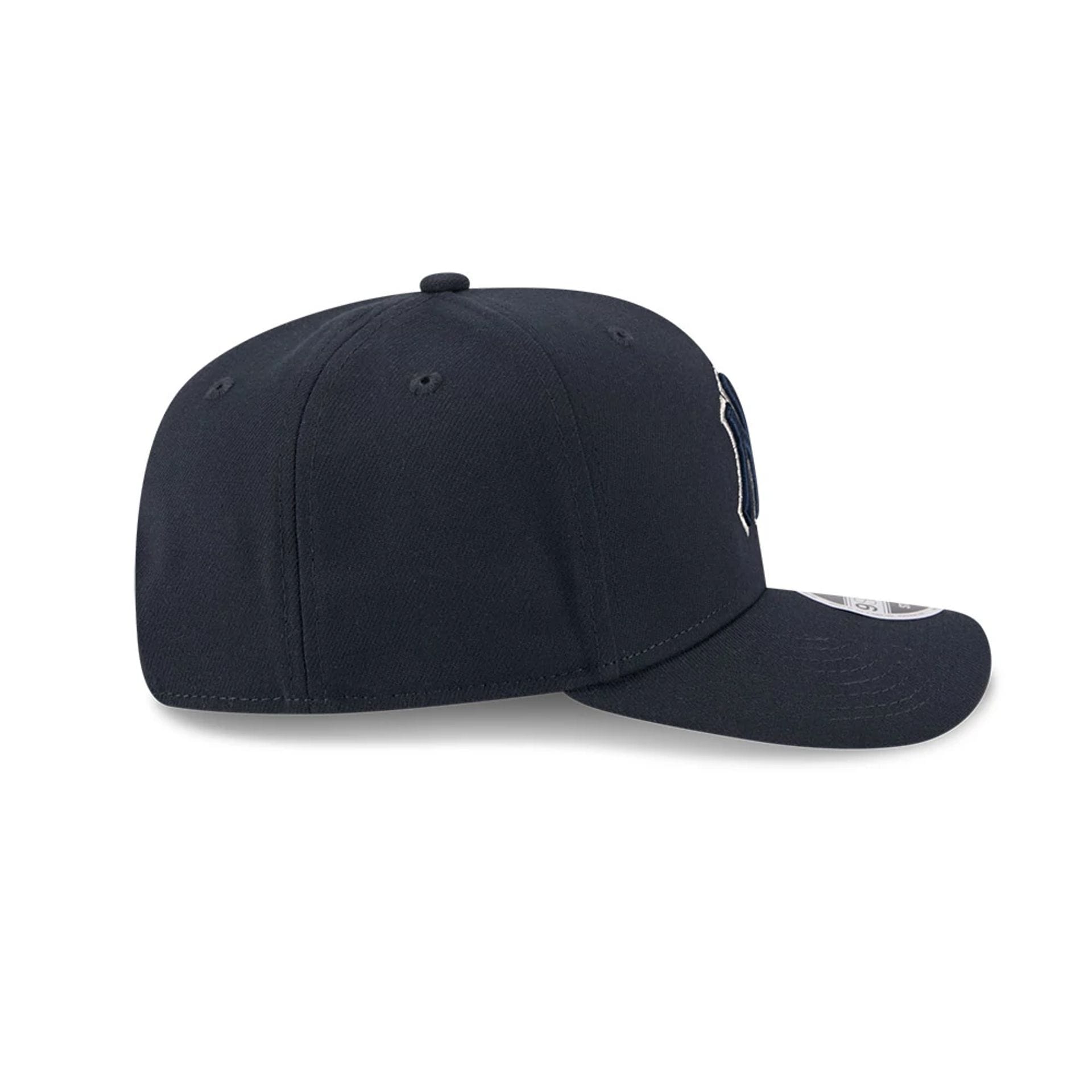 Pictured is this MLB New York Yankees 9SEVENTY Stretch Snap cap in navy. 6