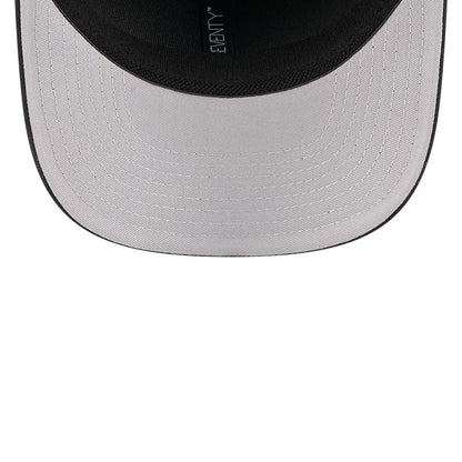 Pictured is this New Era Flawless 9SEVENTY Stretch Snap cap in black. 2