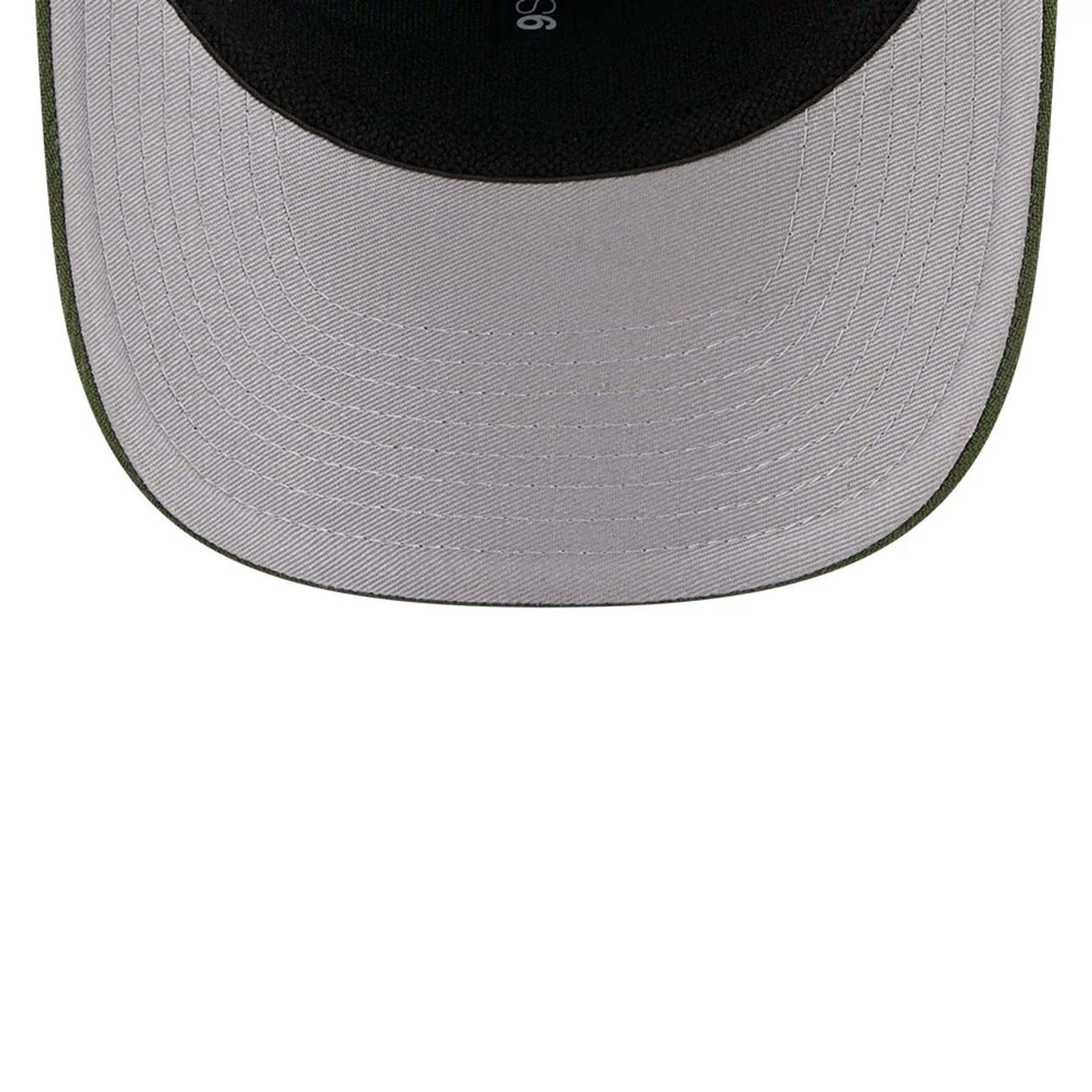 Pictured is this New Era Flawless 9SEVENTY Stretch Snap cap in dark green. 2