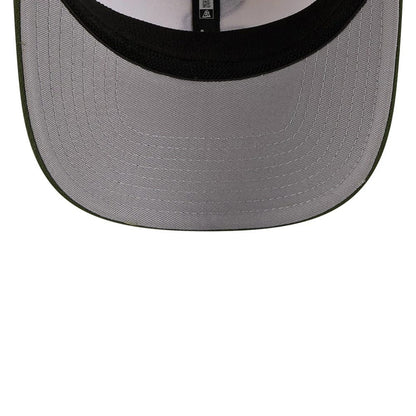 Pictured is this MLB Rifle Green Chicago White Sox 9SEVENTY Stretch Snap cap in white. 2