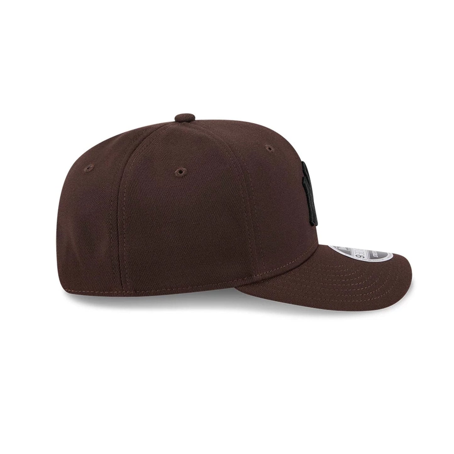 Pictured is this MLB New York Yankees 9SEVENTY Stretch Snap cap in dark brown. 5