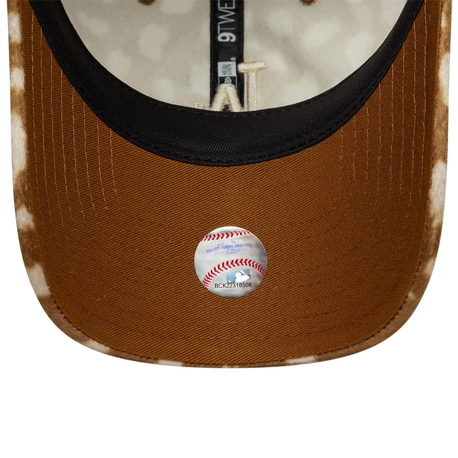 This is a LA Dodgers Animal Print Dark Beige 9TWENTY Adjustable Cap 7