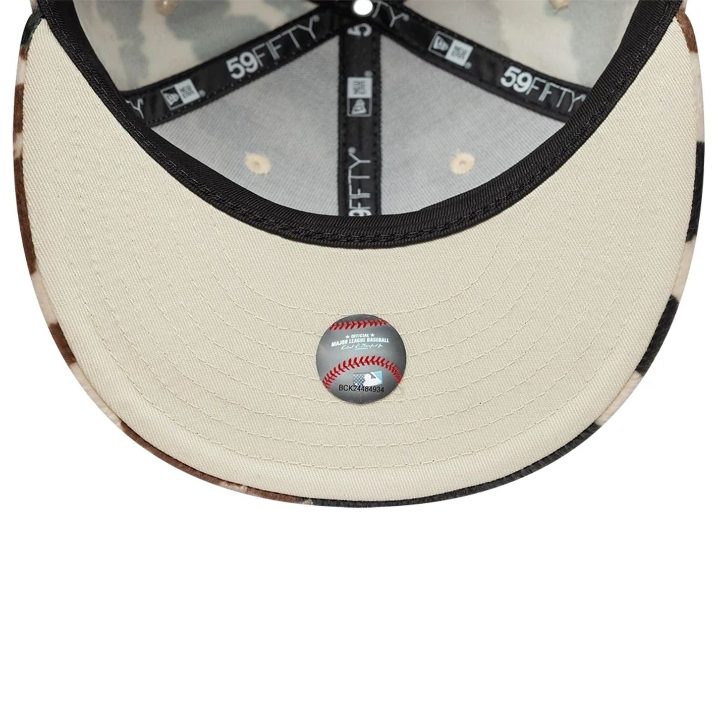 This is a New York Yankees Animal Print Cow Beige 59FIFTY Fitted Cap 2