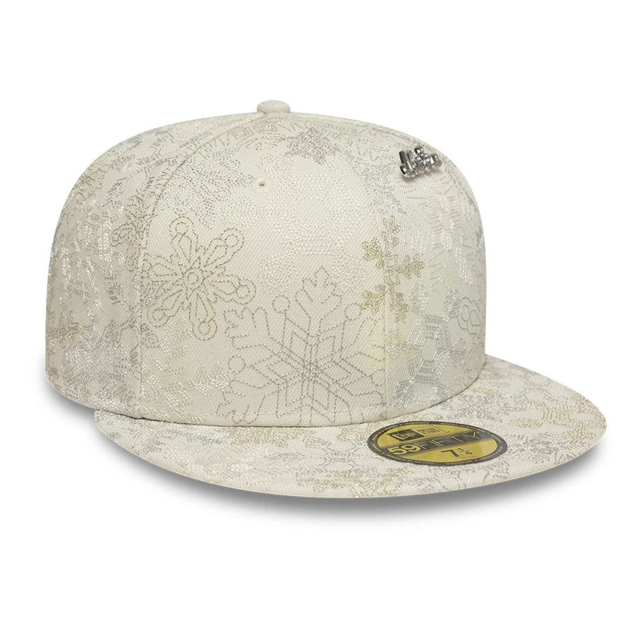 Pictured is this New Era Winter Snowflakes 59FIFTY Fitted cap in light beige. 4
