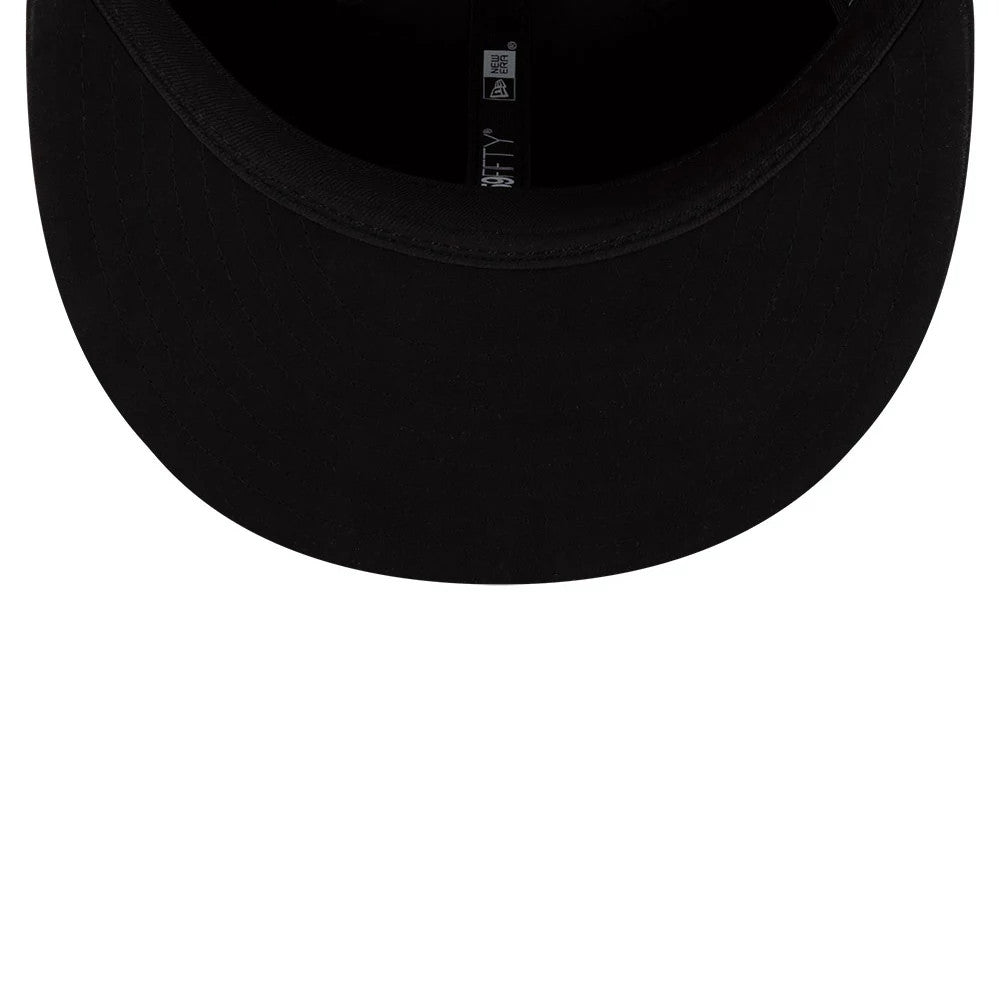 This is a FC Barcelona Mes Que Un Black 59FIFTY Fitted Cap 7