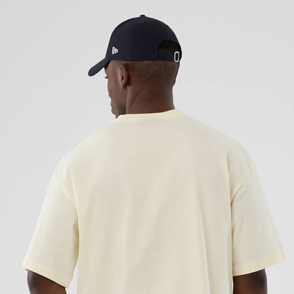 The model is wearing this NBA Hardwood Classic Detroit Pistons T-Shirt in cream. 6