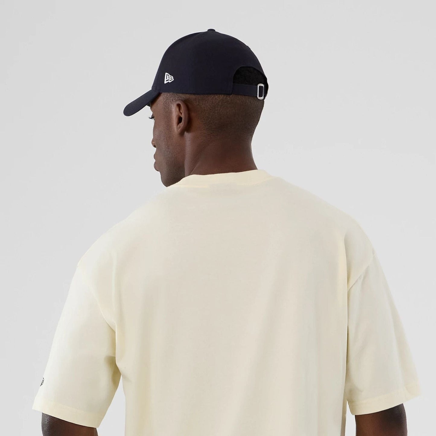 The model is wearing this NBA Hardwood Classic Denver Nuggets T-Shirt in white. 7