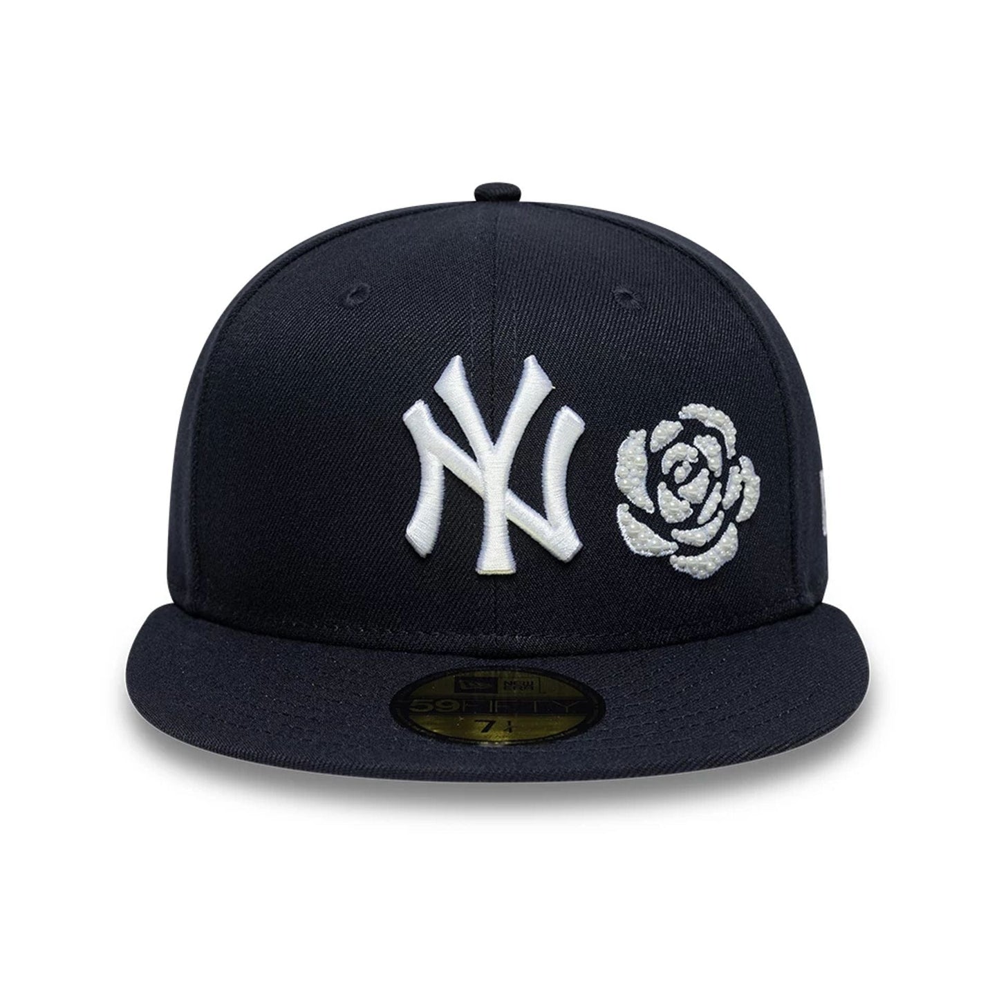 Pictured is this MLB Faux Pearl Icon New York Yankees 59FIFTY Fitted cap in navy. 2