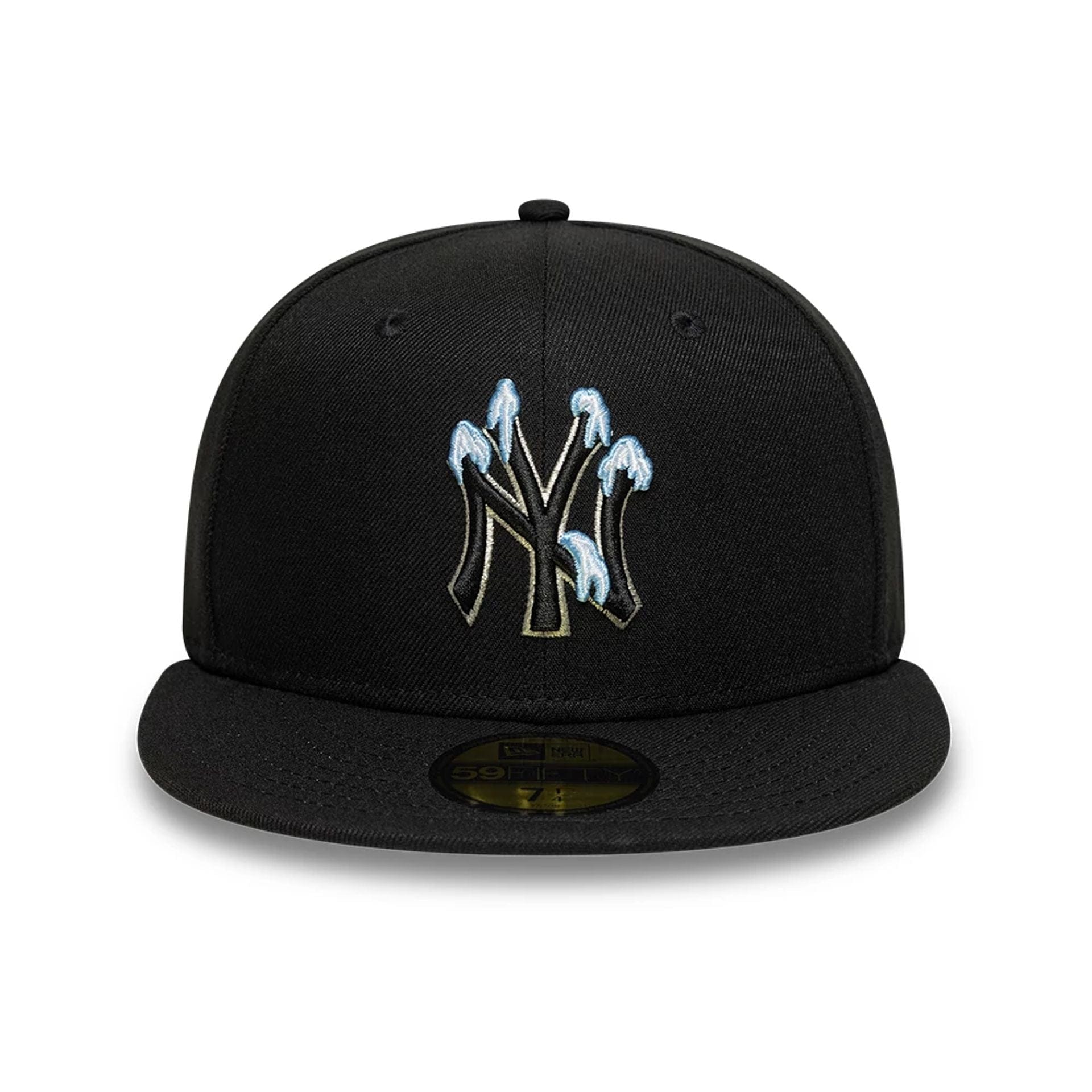 Pictured is this MLB Snow Icon New York Yankees 59FIFTY Fitted cap in black. 3