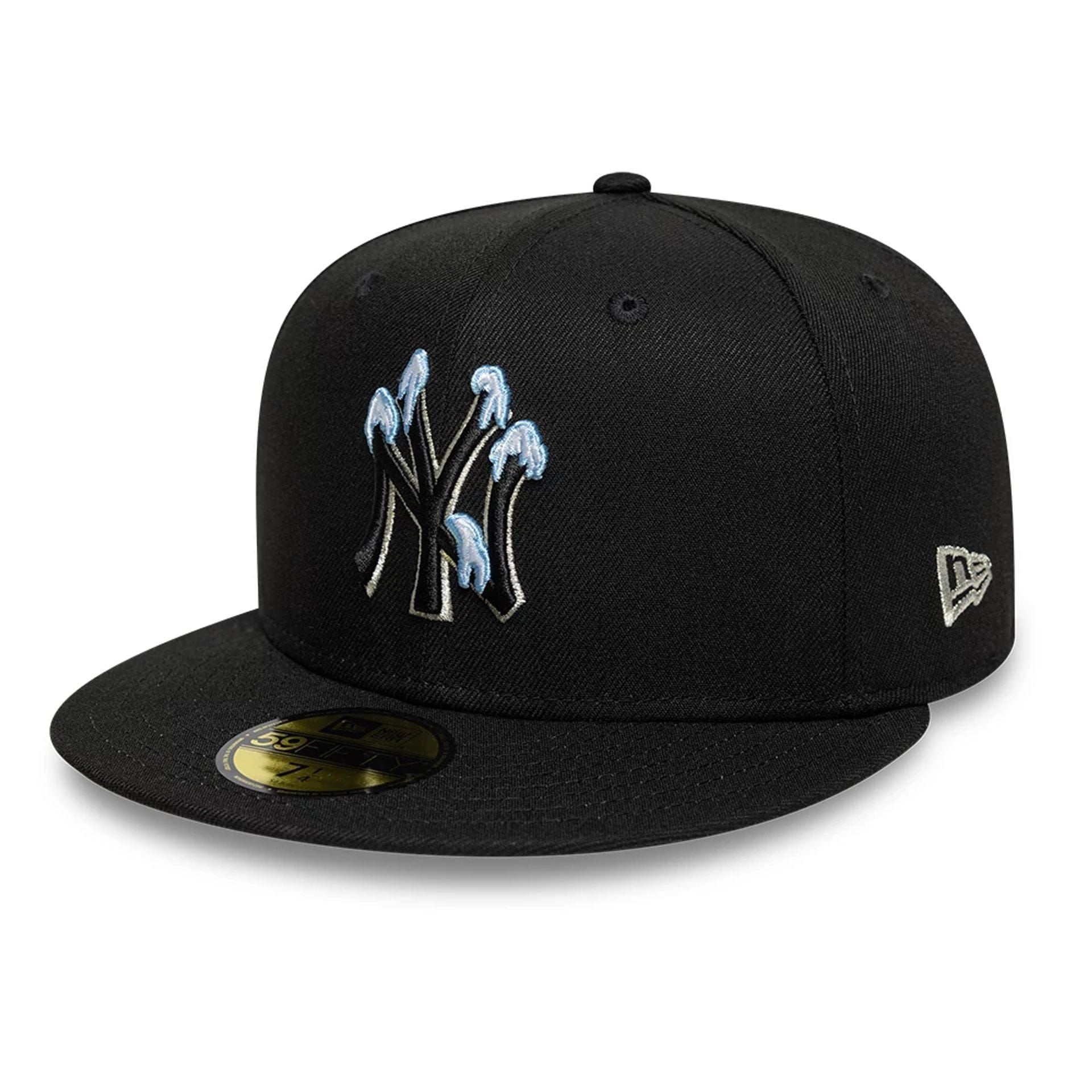 Pictured is this MLB Snow Icon New York Yankees 59FIFTY Fitted cap in black. 1
