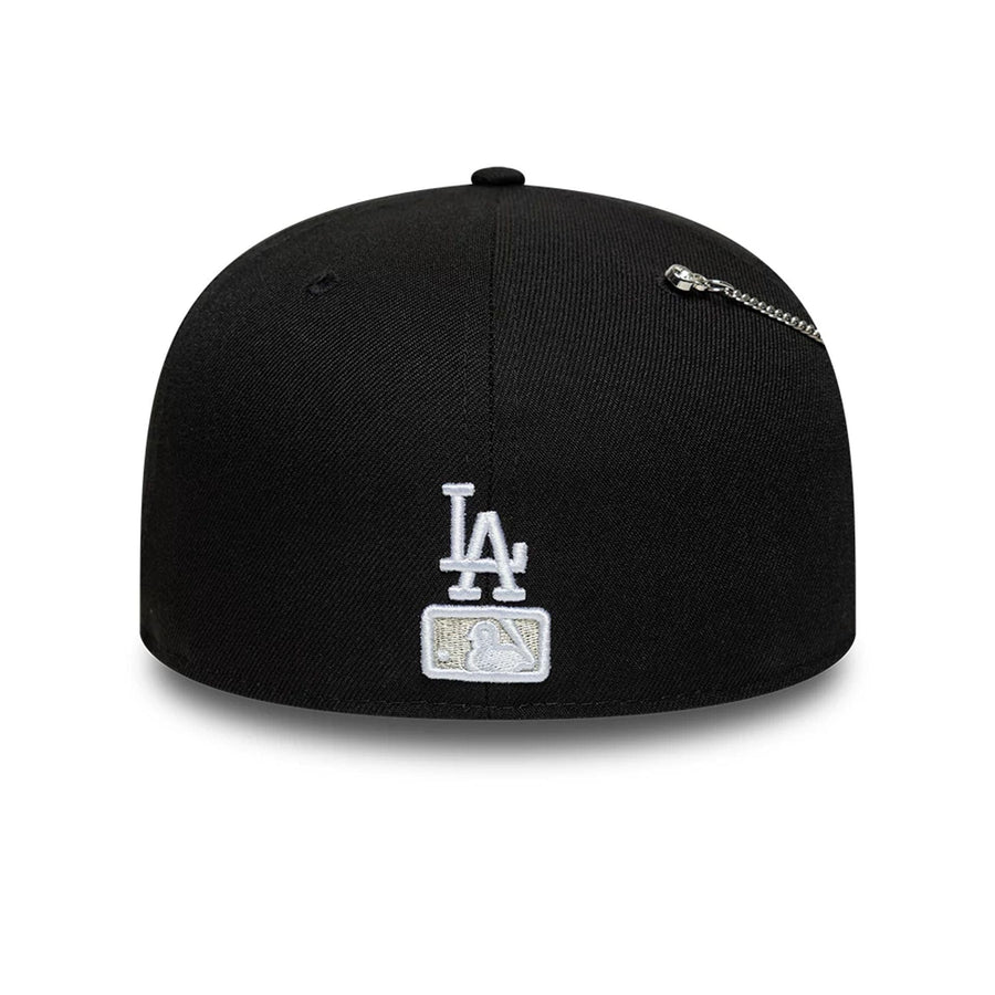 Pictured is this MLB Snow Icon LA Dodgers 59FIFTY Fitted cap in black. 5