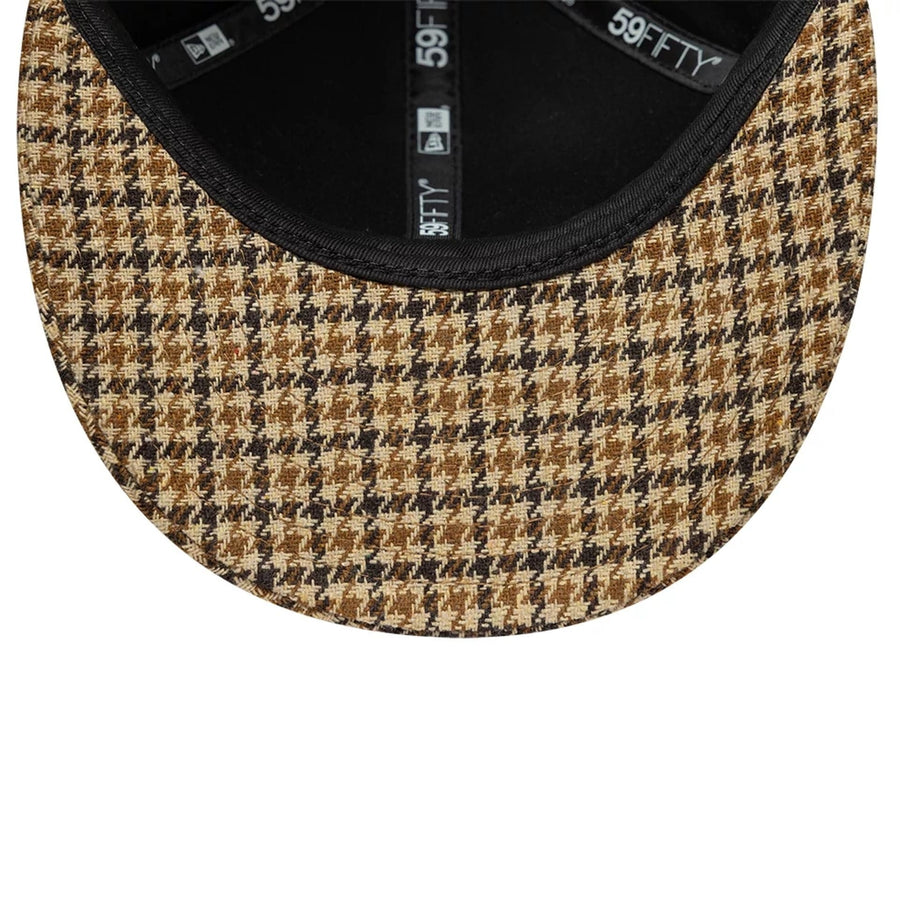 Pictured is this New Era Houndstooth Low Profile 59FIFTY Fitted cap in dark brown. 7
