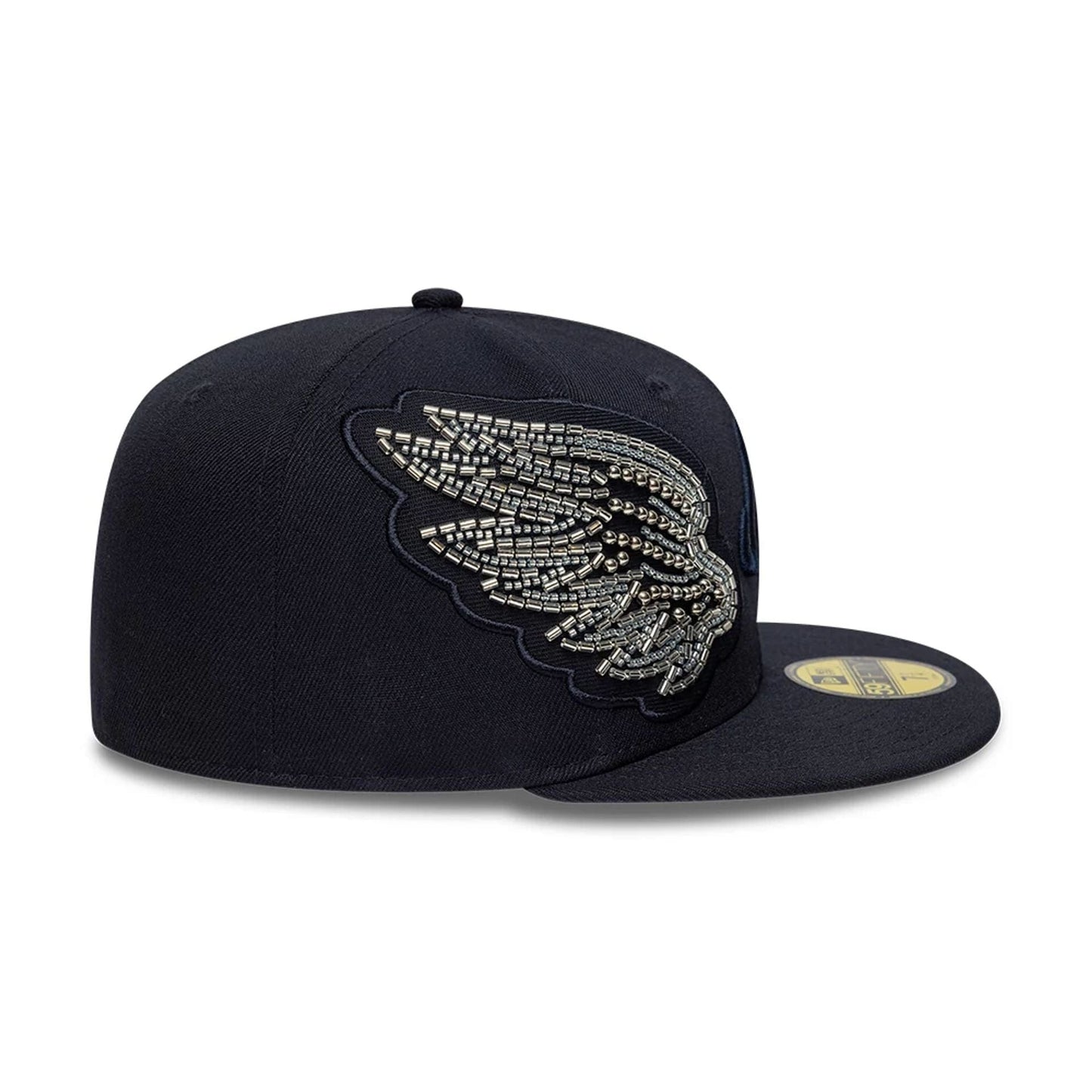 Pictured is this New Era Beaded Wings 59FIFTY Fitted cap in navy. 5
