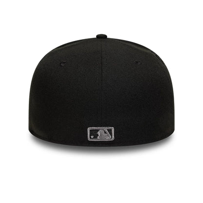 Pictured is this MLB Beaded Wings Chicago White Sox 59FIFTY Fitted cap in black. 6