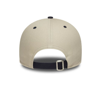 This is a FC Barcelona Contrast Light Beige 9FORTY Adjustable Cap 4