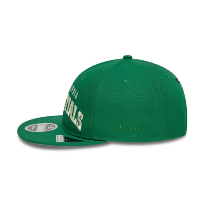 Philadelphia Eagles Fear Of God x NFL Green Retro Crown New Era 9FIFTY Adjustable Cap, side view showing the white embroidered script on the front panel, a flat green visor with a 9FIFTY size sticker, and New Era script embroidered on the side.