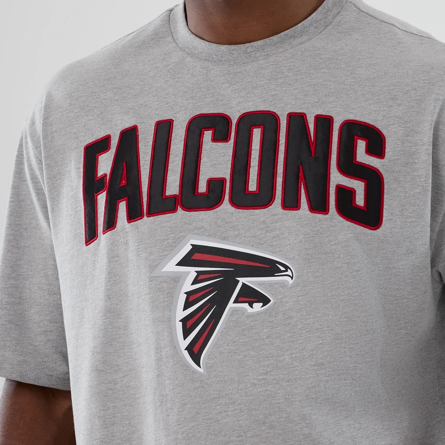 The Male model is wearing Atlanta Falcons NFL International Series Games 2025 Grey Premium T-Shirt 3