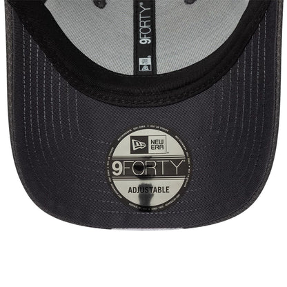 Pictured is this Visa Cash App Racing Bulls H1 Race Special 9FORTY Adjustable cap in dark grey. 5